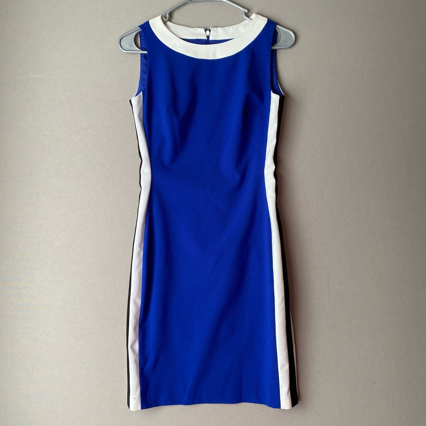 Lauren Ralph Lauren size 2 mini sheath dress